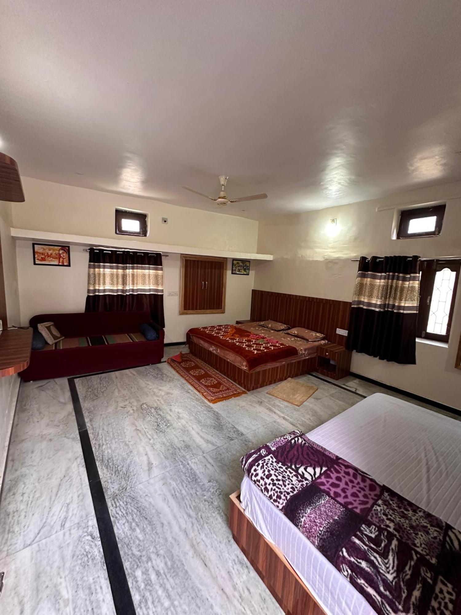 Laxmanji Villas Monte Abu Exterior foto